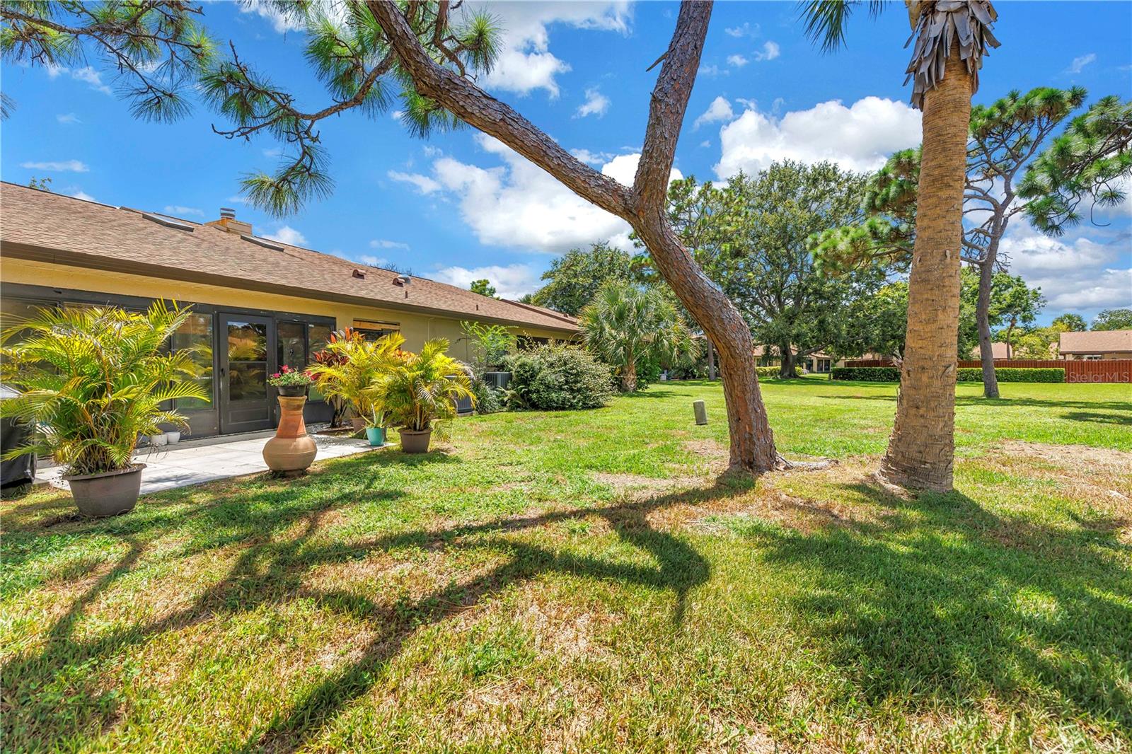 Image 10 of 31 For 9701 Lake Seminole Drive E