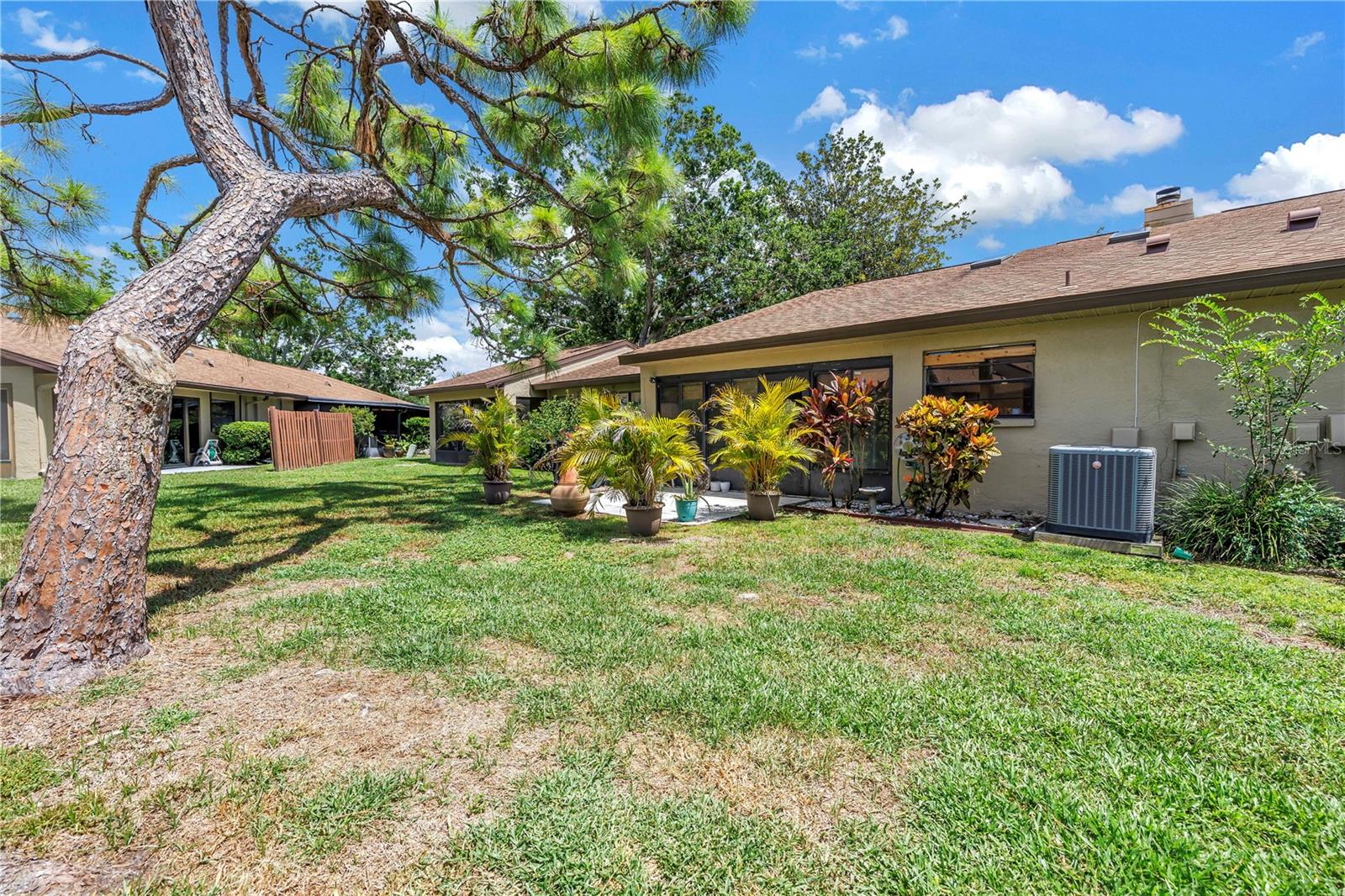 Image 11 of 31 For 9701 Lake Seminole Drive E