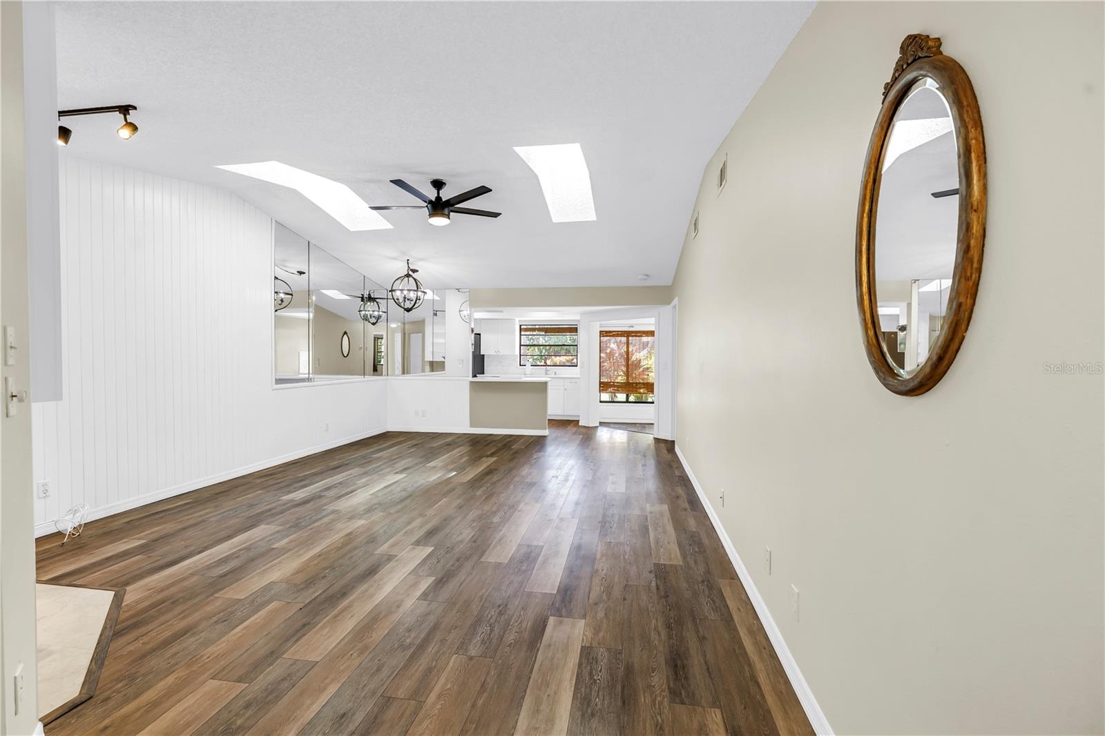 Image 18 of 31 For 9701 Lake Seminole Drive E