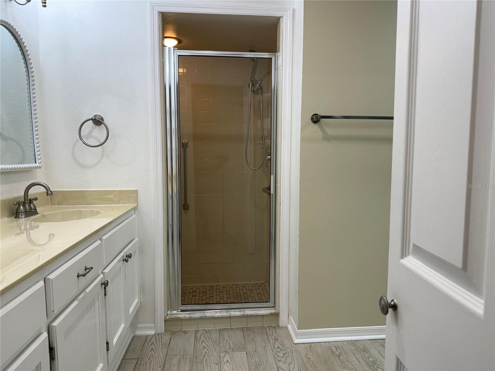 Image 41 of 48 For 2501 Lonigan Place