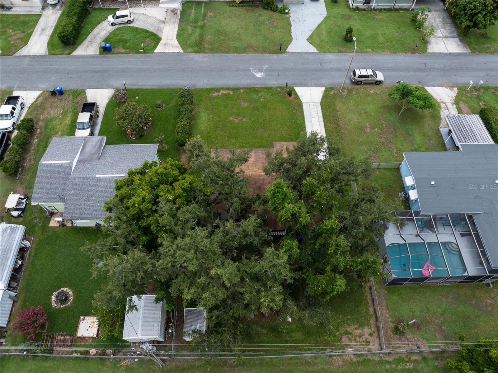 Image 32 of 33 For 511 Garden Drive N