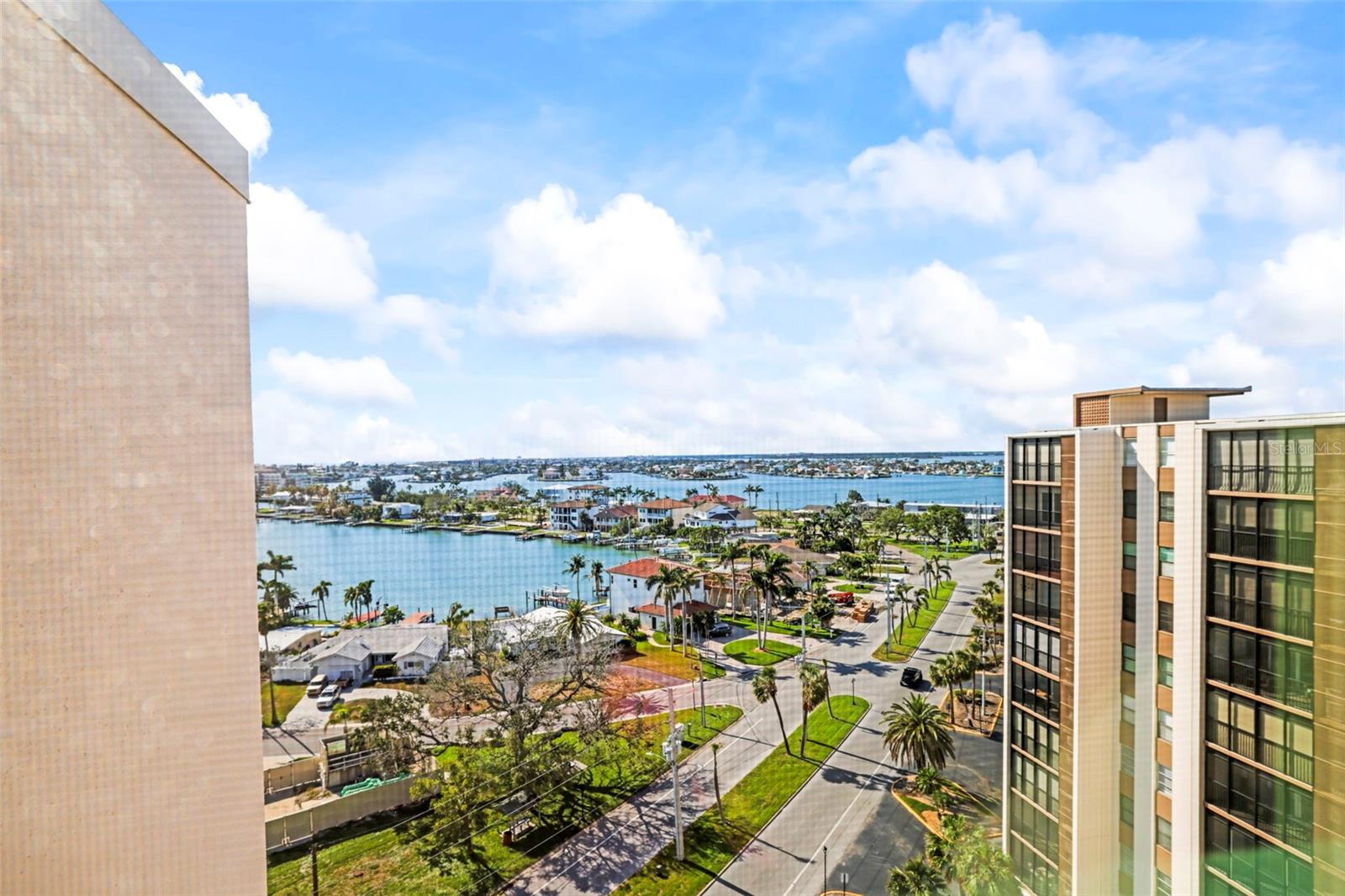 Image 30 of 64 For 10355 Paradise Boulevard 1003