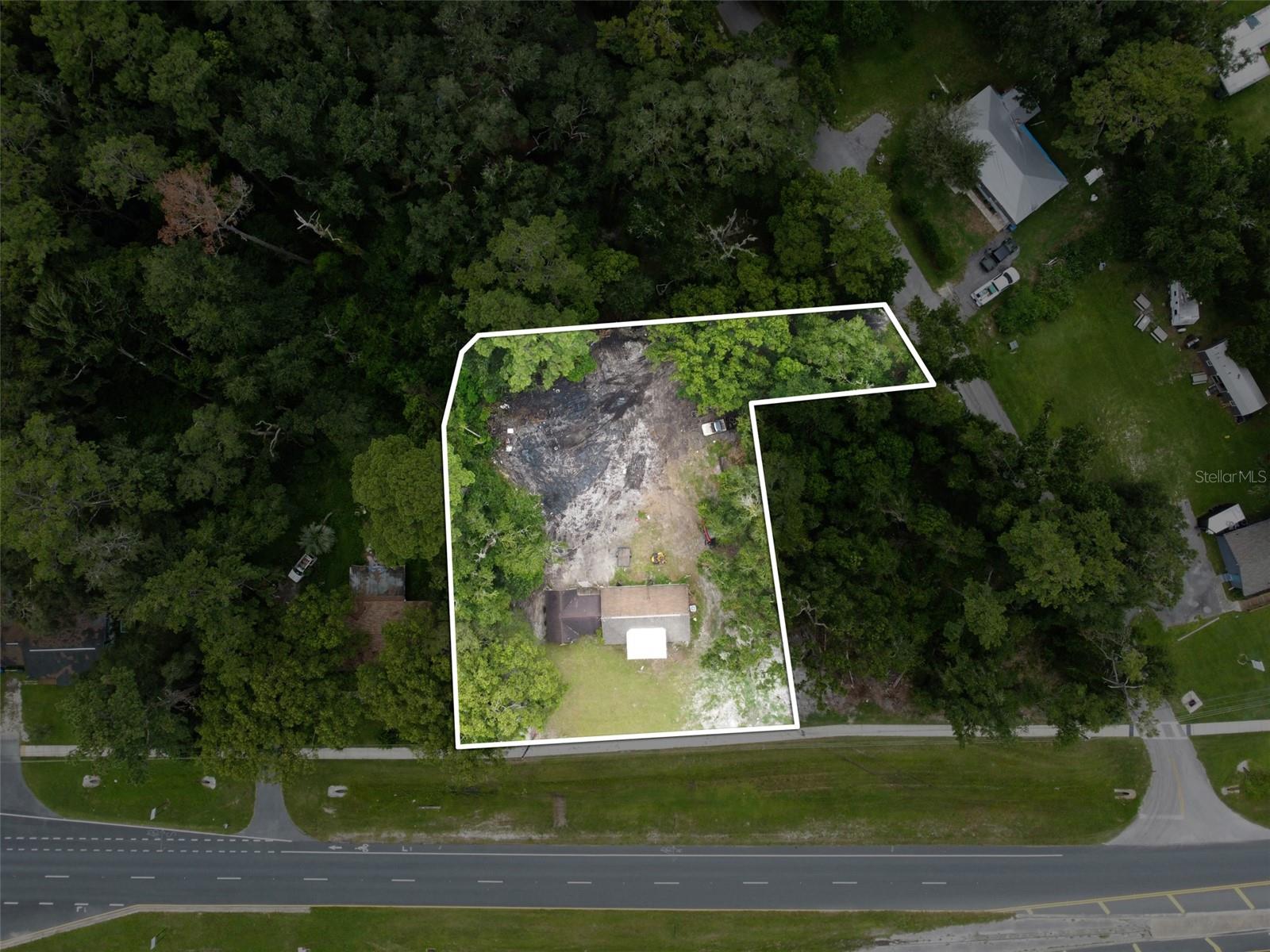 Listing photo id 8 for 1822 Jefferson Street