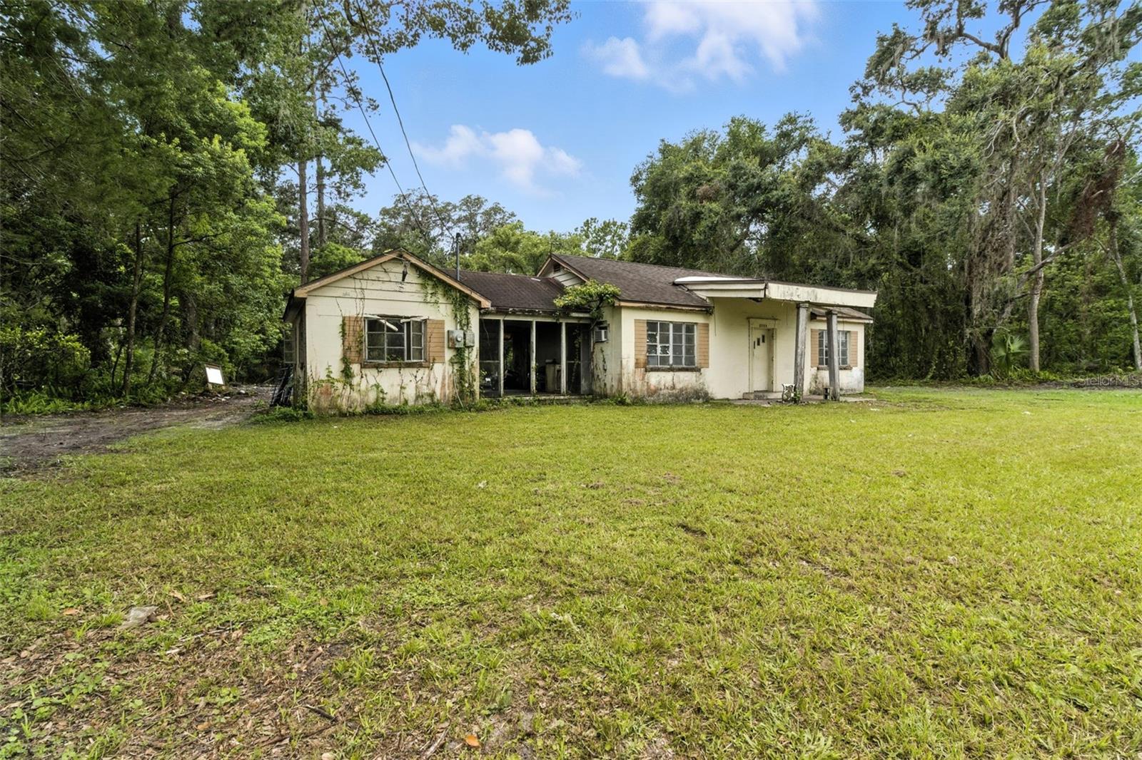 Listing photo id 4 for 1822 Jefferson Street