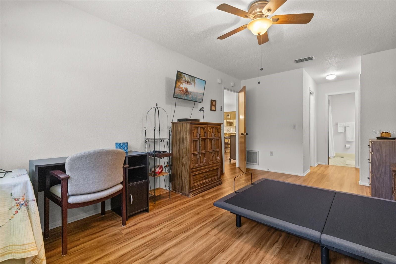 Image 13 of 23 For 7821 Radcliffe Circle