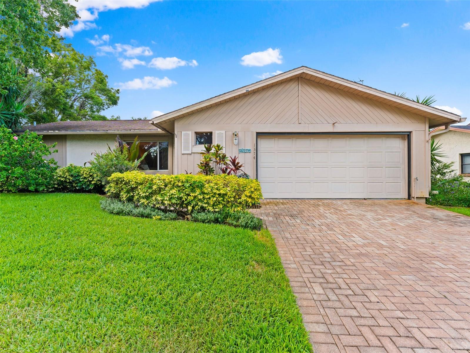 Details for 1374 Wexford Drive S, PALM HARBOR, FL 34683