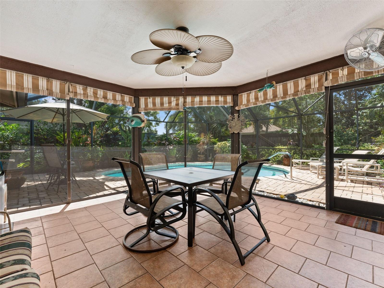 Image 24 of 40 For 1374 Wexford Drive S