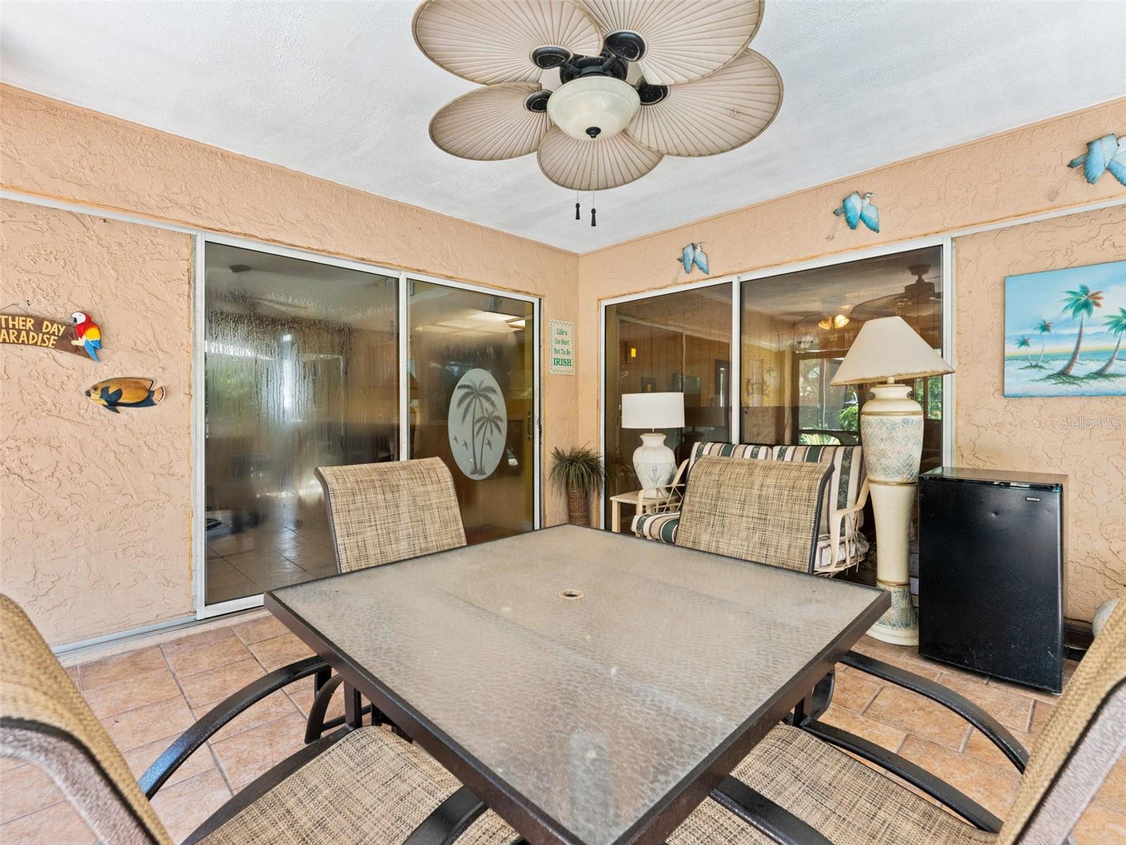 Image 25 of 40 For 1374 Wexford Drive S