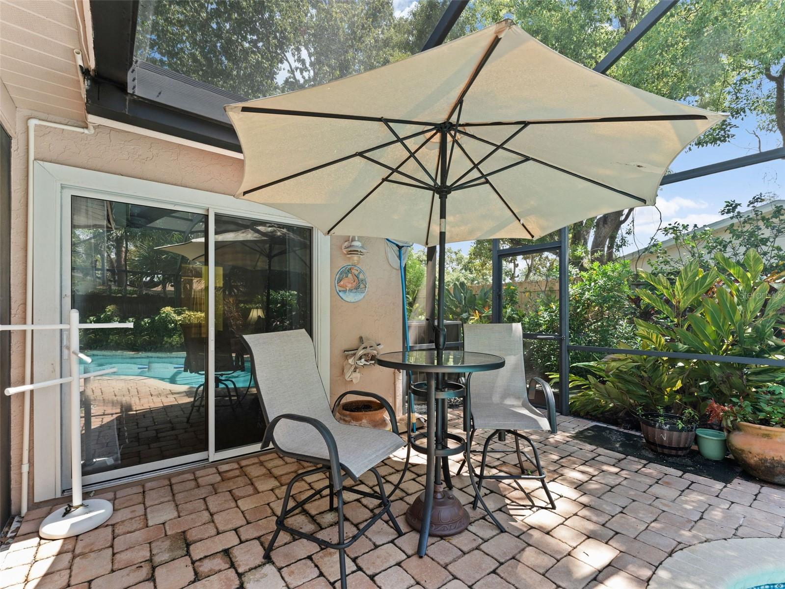 Image 26 of 40 For 1374 Wexford Drive S