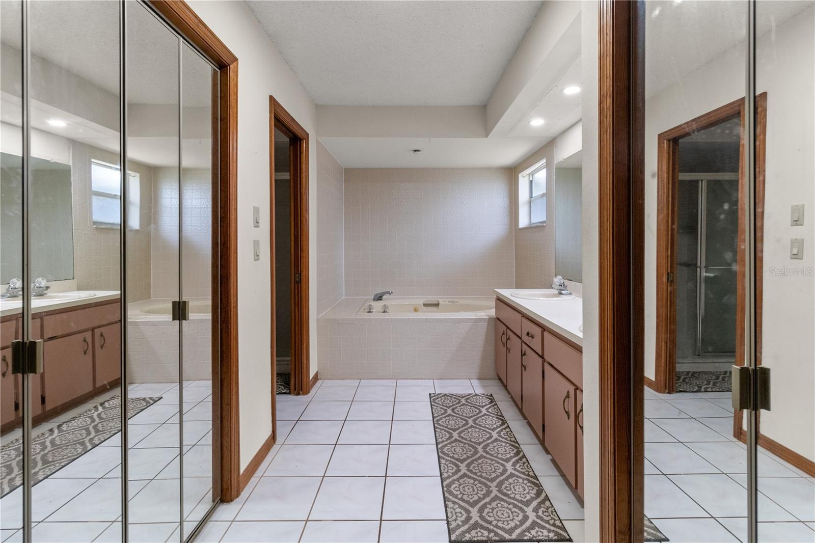 Image 14 of 22 For 2079 Beckwith Avenue