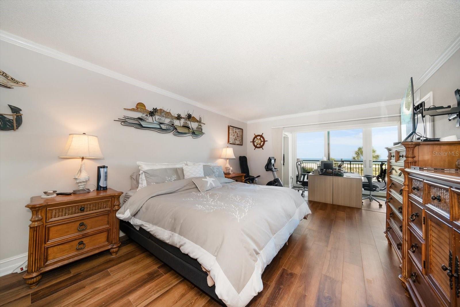 Image 25 of 63 For 1270 Gulf Boulevard 308