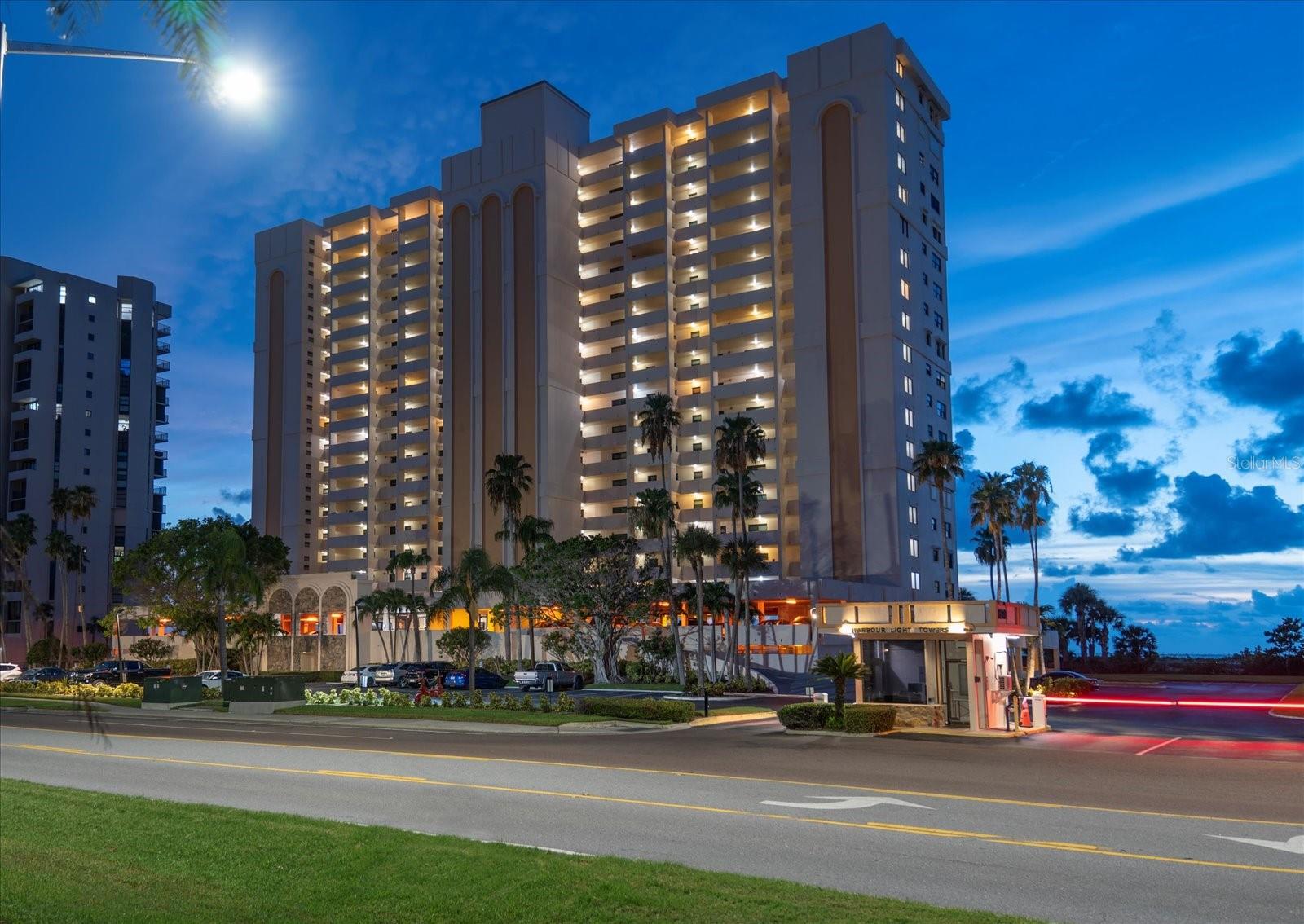 Image 38 of 63 For 1270 Gulf Boulevard 308