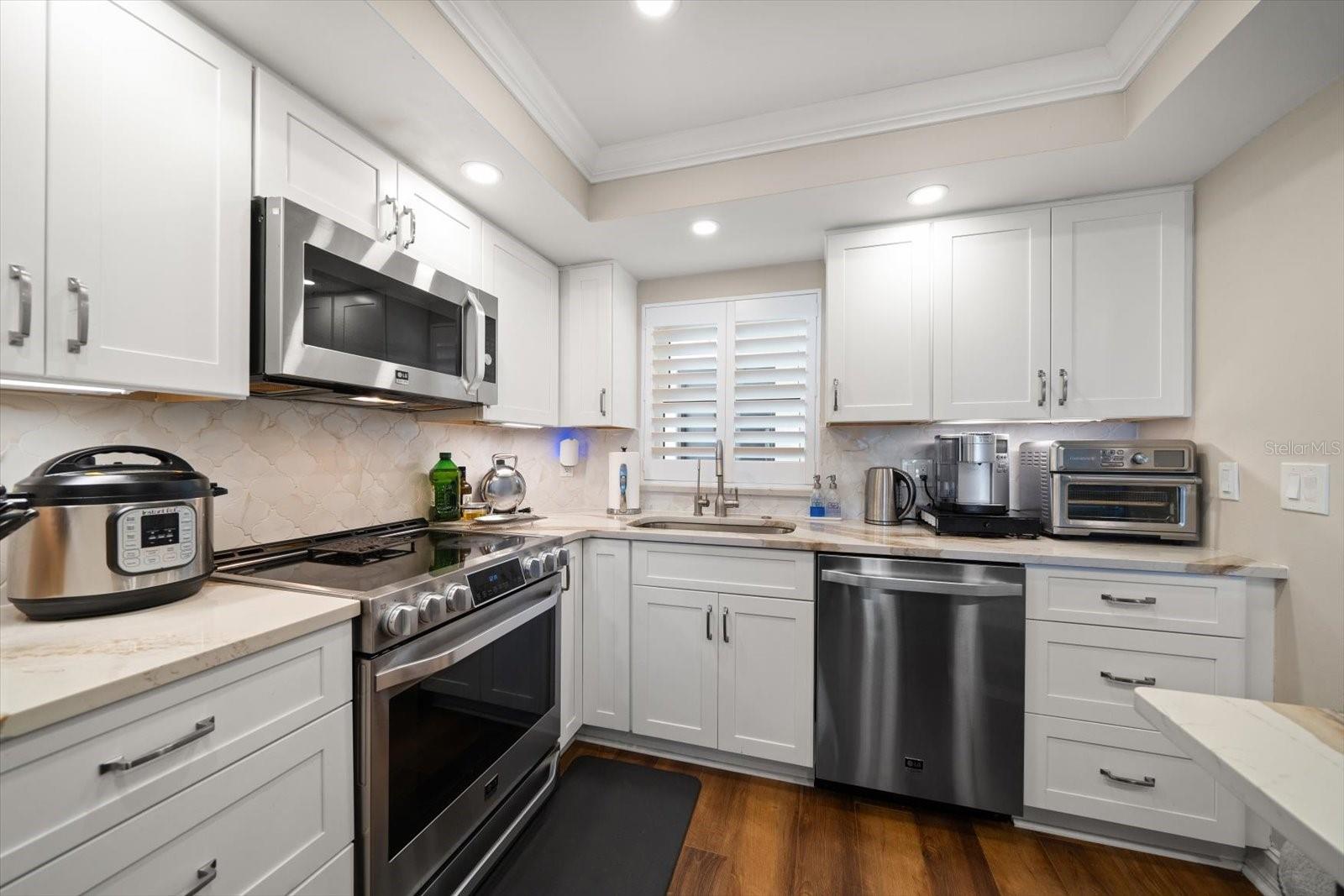 Image 5 of 63 For 1270 Gulf Boulevard 308