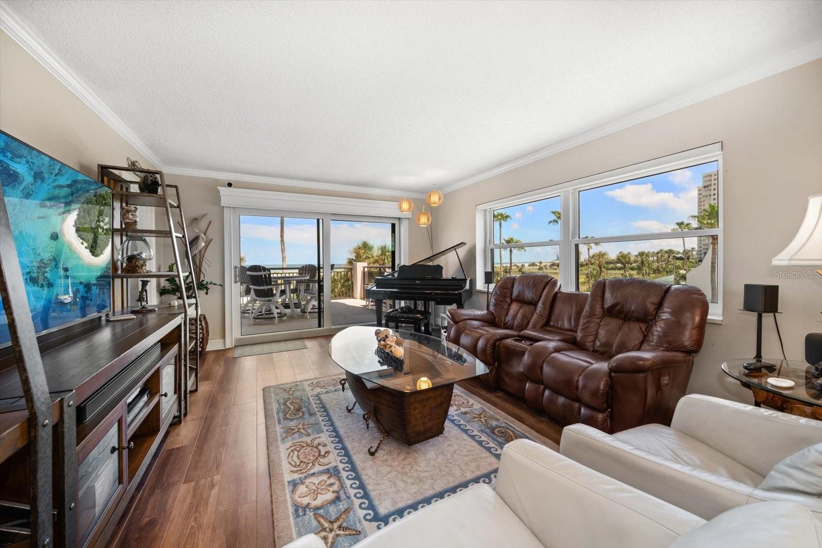 Image 9 of 63 For 1270 Gulf Boulevard 308