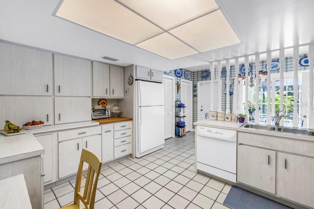 Image 16 of 48 For 8229 22nd Avenue N