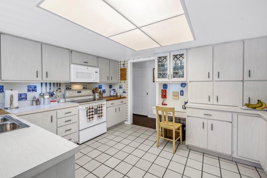 Image 18 of 48 For 8229 22nd Avenue N