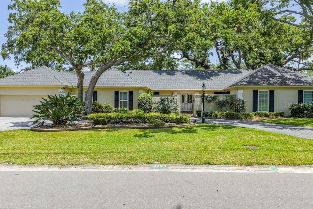 Image 7 of 48 For 8229 22nd Avenue N