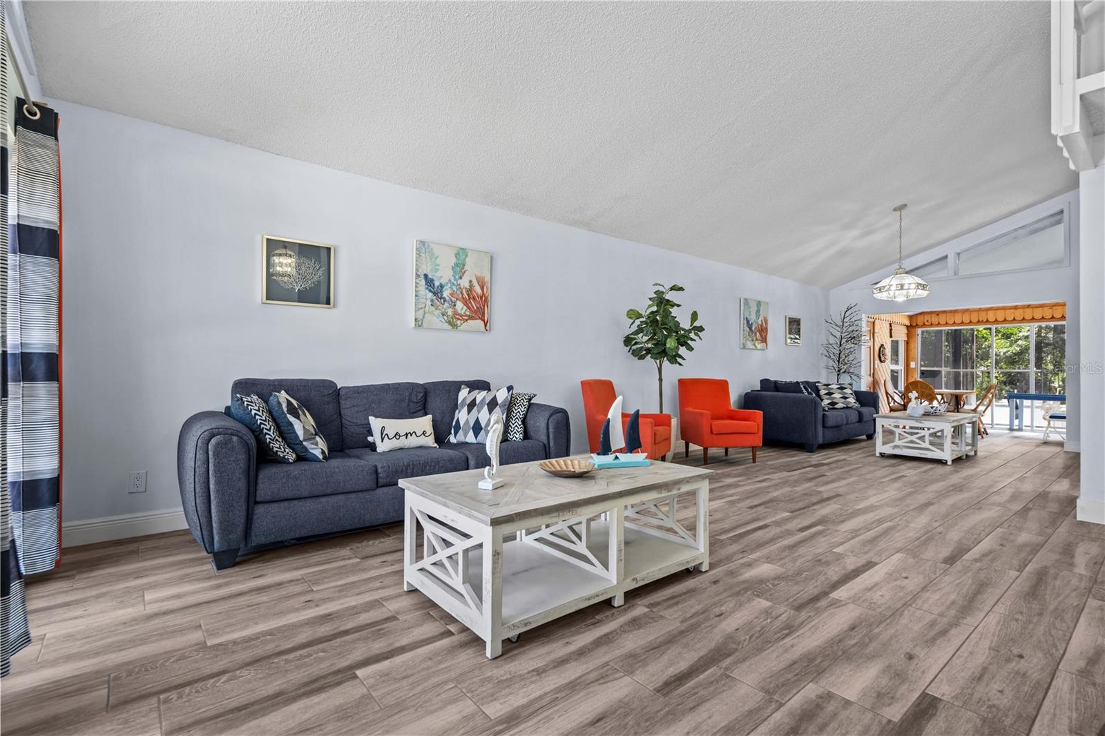 Image 29 of 72 For 107 Causeway Boulevard
