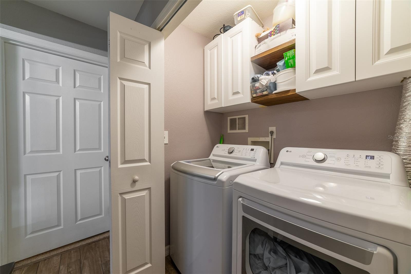 Image 23 of 30 For 9266 Lake Chase Island Way 9266