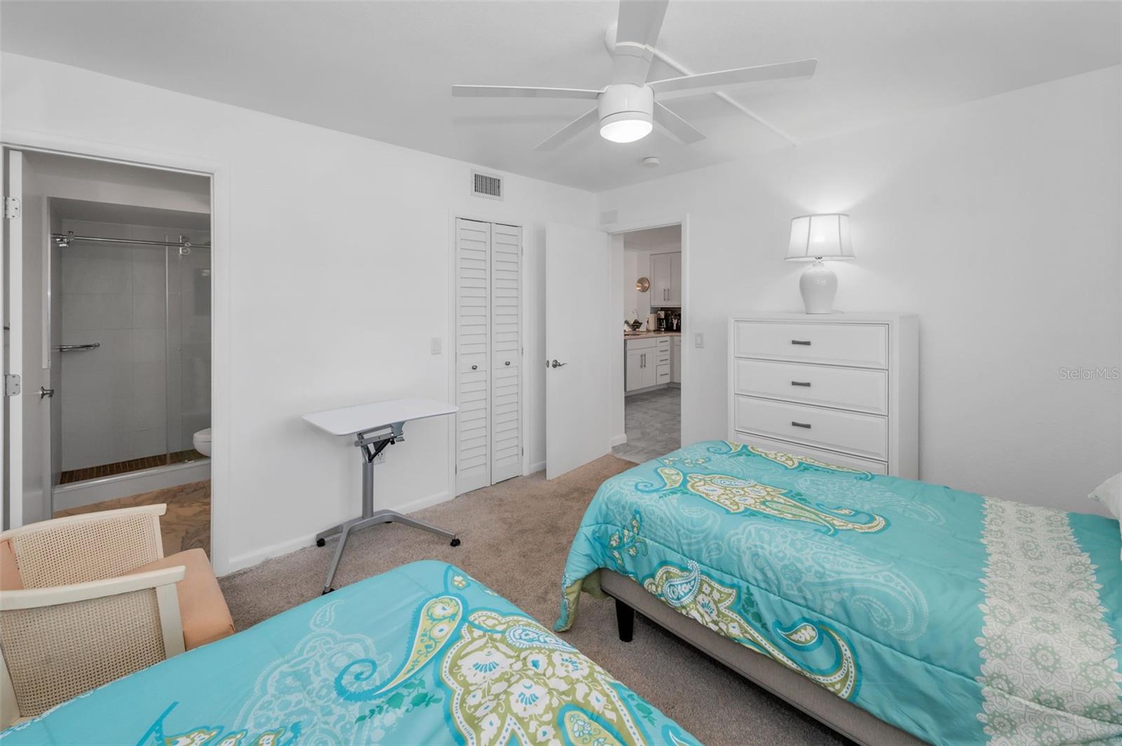 Image 30 of 61 For 19701 Gulf Boulevard 323