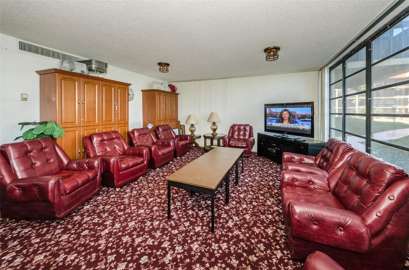 Image 40 of 61 For 19701 Gulf Boulevard 323