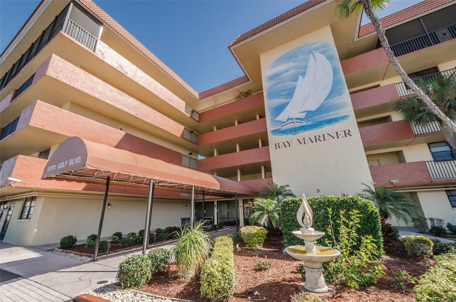 Image 50 of 61 For 19701 Gulf Boulevard 323