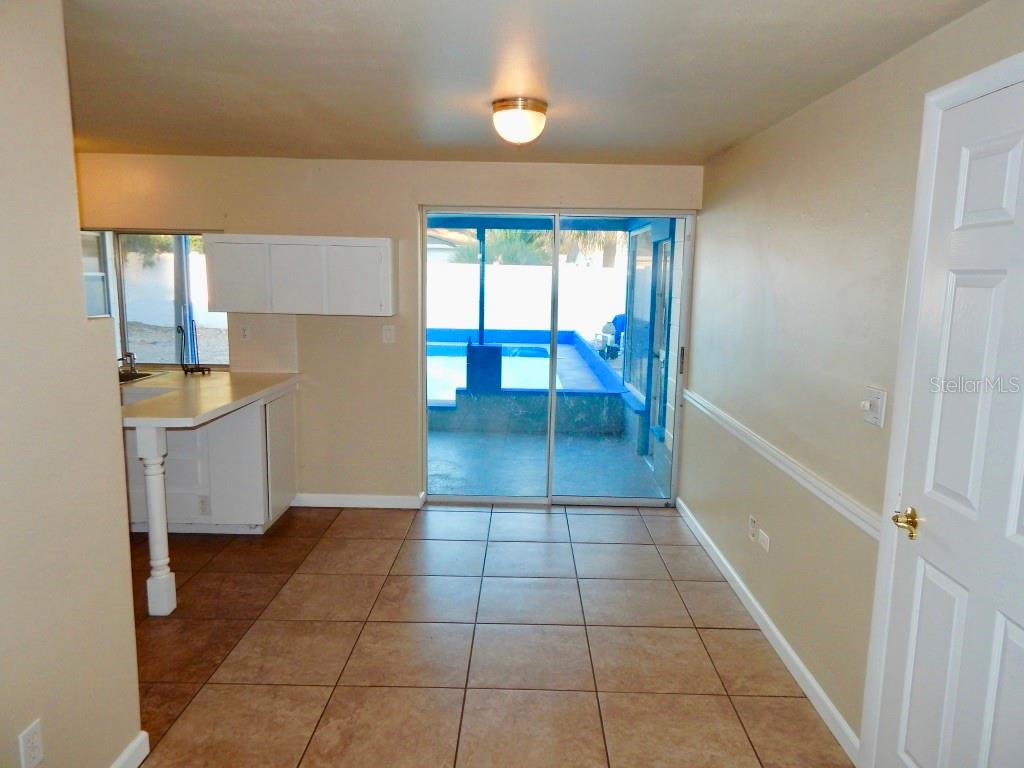 Image 4 of 17 For 3632 Devonshire Drive