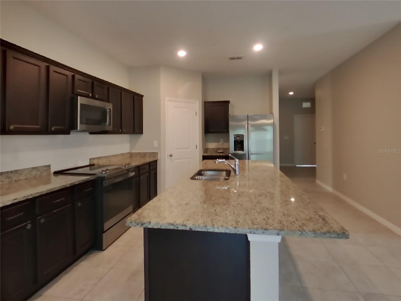 Image 7 of 18 For 2996 Neverland Drive