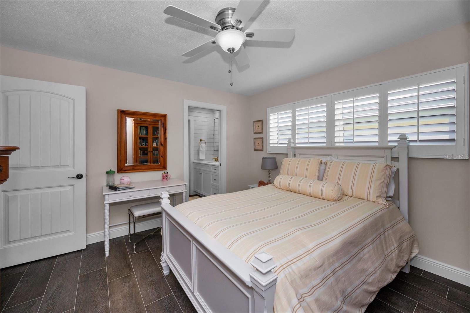 Image 30 of 65 For 2057 Kansas Avenue Ne