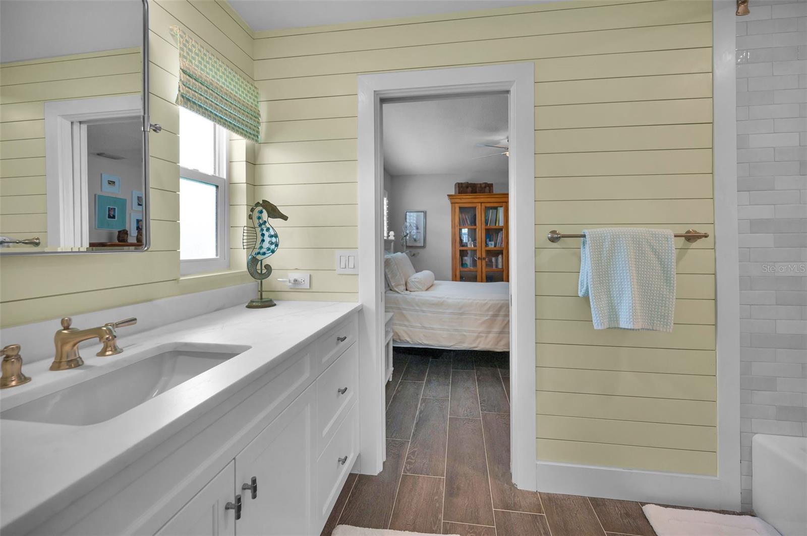 Image 31 of 65 For 2057 Kansas Avenue Ne