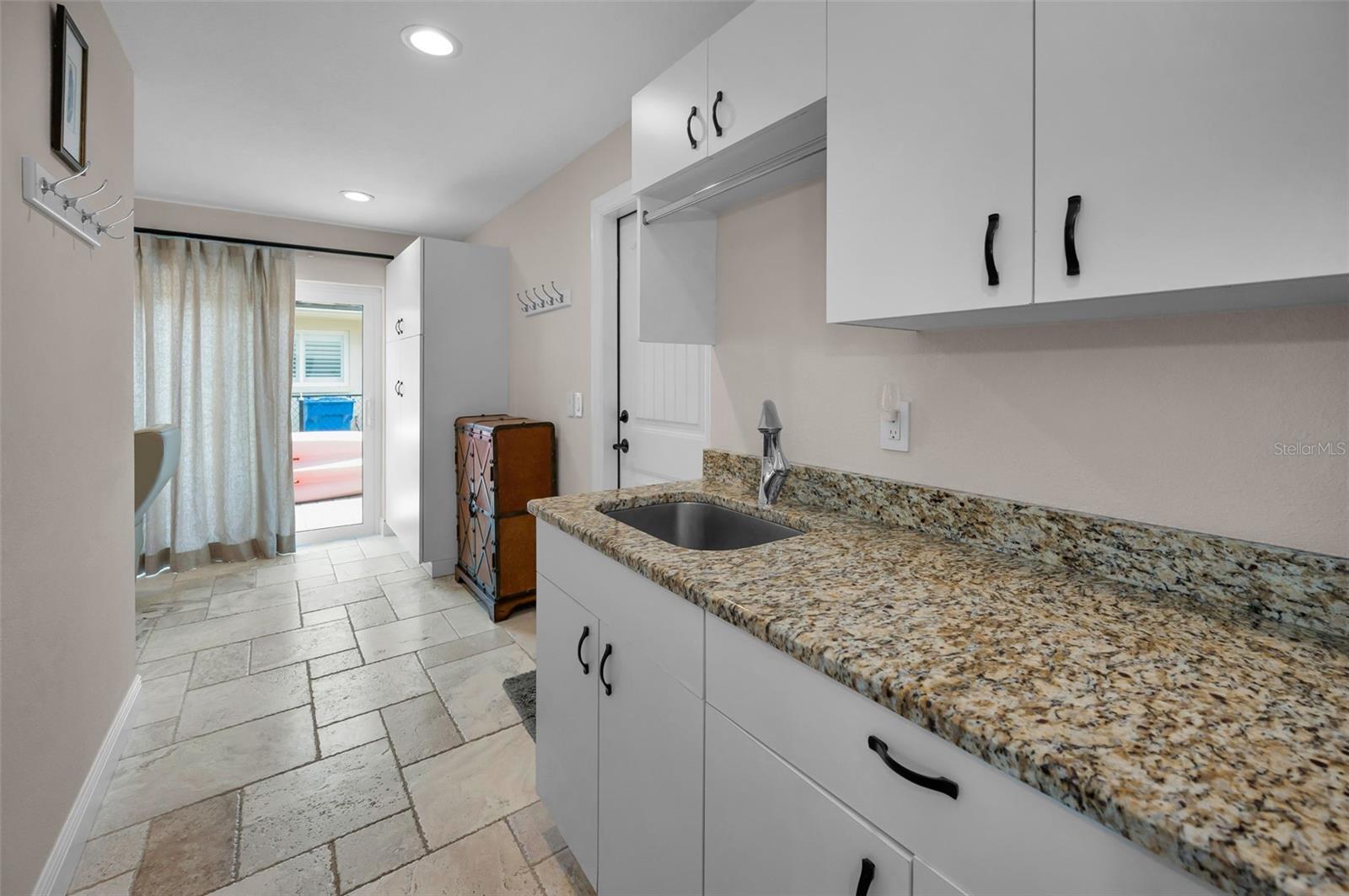 Image 37 of 65 For 2057 Kansas Avenue Ne