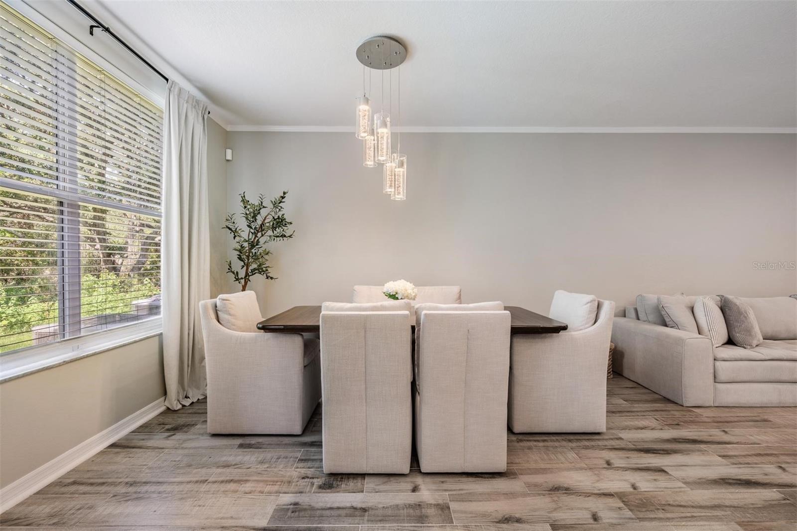Image 12 of 46 For 9712 Forestdale Court