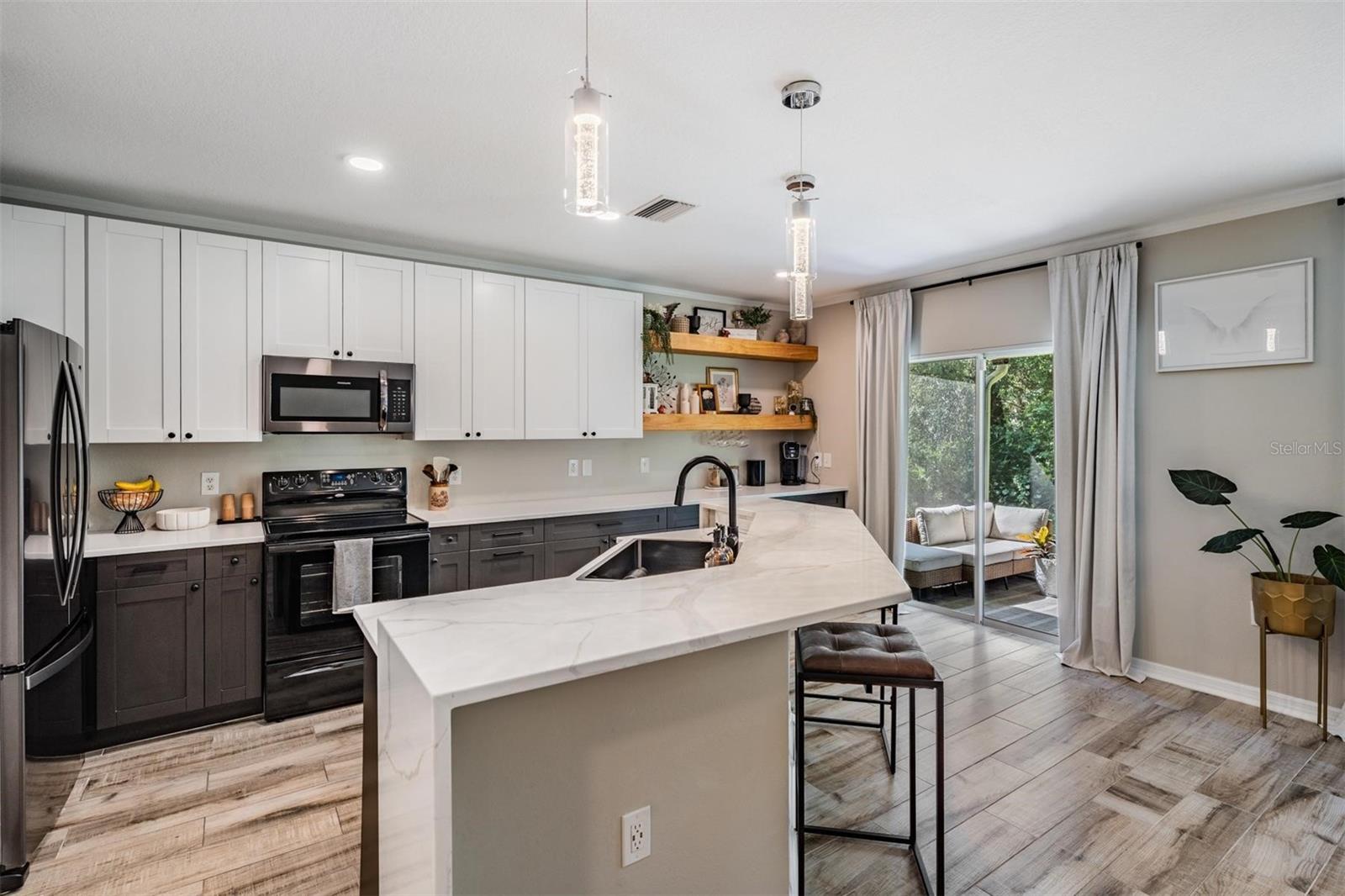 Image 4 of 46 For 9712 Forestdale Court