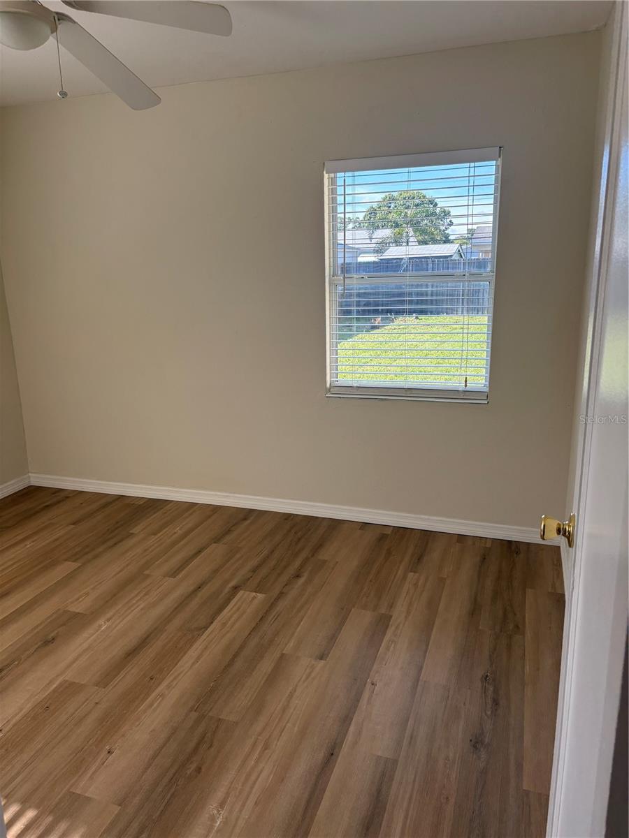 Image 7 of 21 For 5933 16th Avenue N