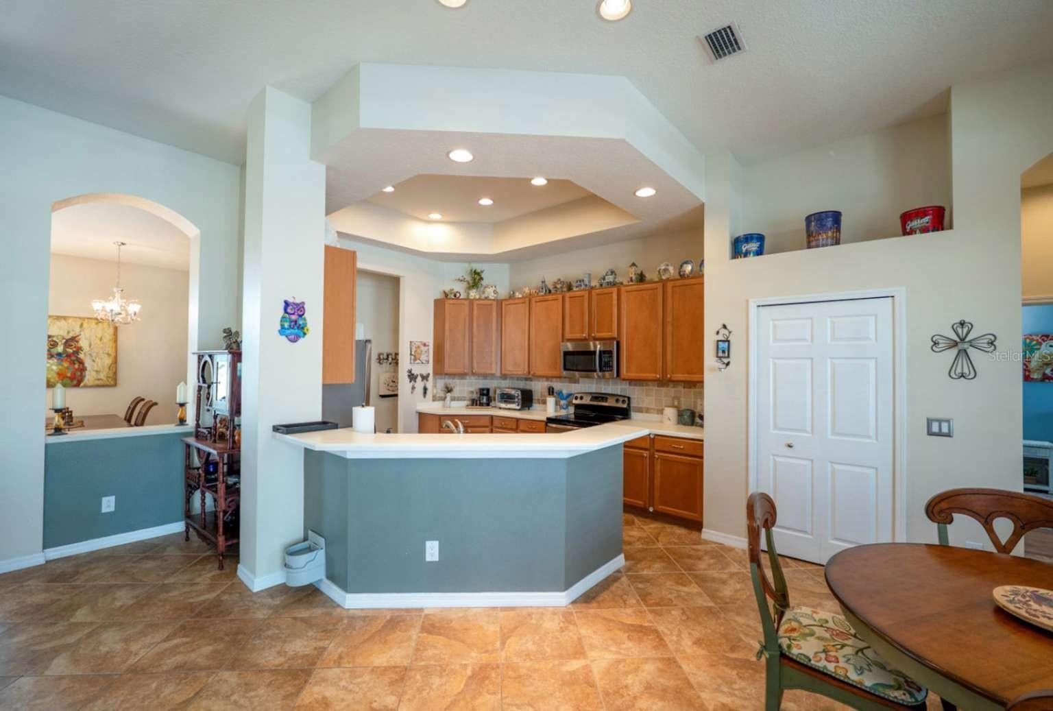 Image 23 of 54 For 6125 46th Lane E