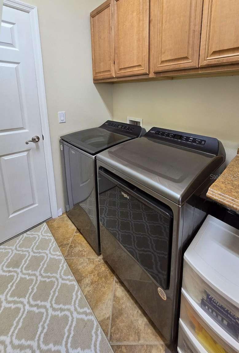 Image 40 of 54 For 6125 46th Lane E