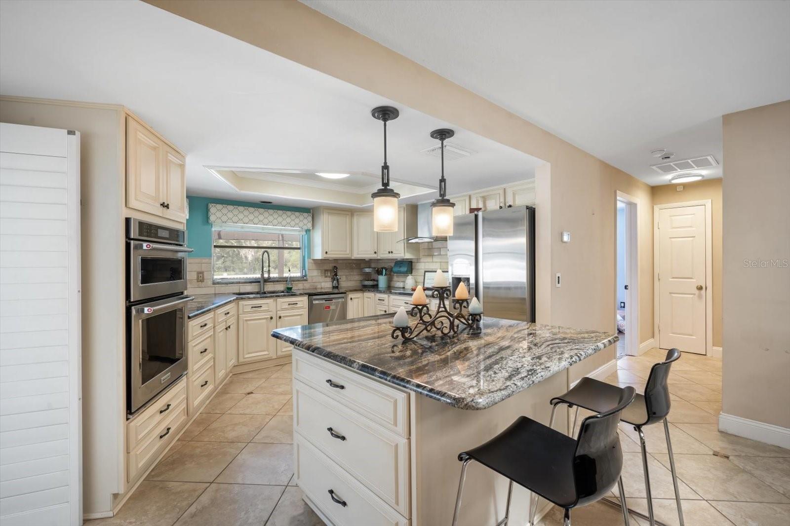 Image 18 of 62 For 9576 Oakhurst Road