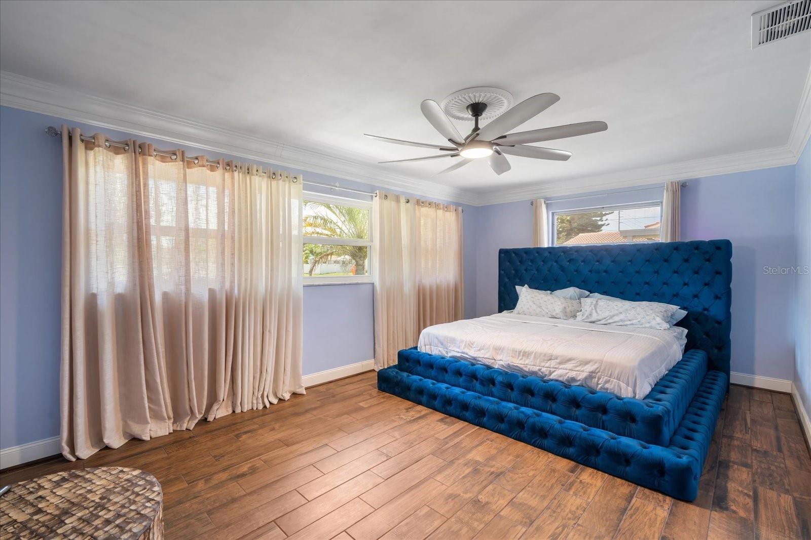 Image 21 of 62 For 9576 Oakhurst Road