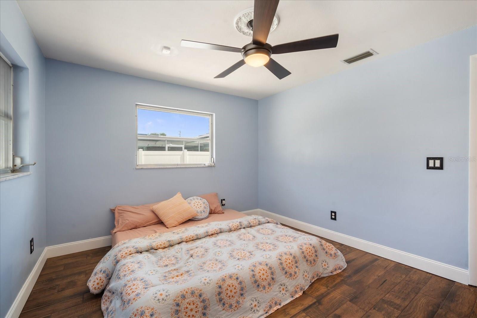 Image 25 of 62 For 9576 Oakhurst Road
