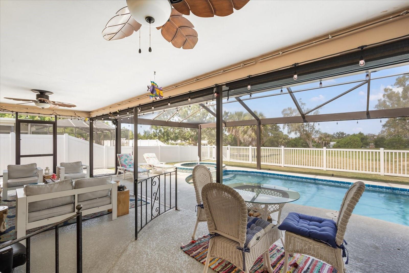 Image 31 of 62 For 9576 Oakhurst Road