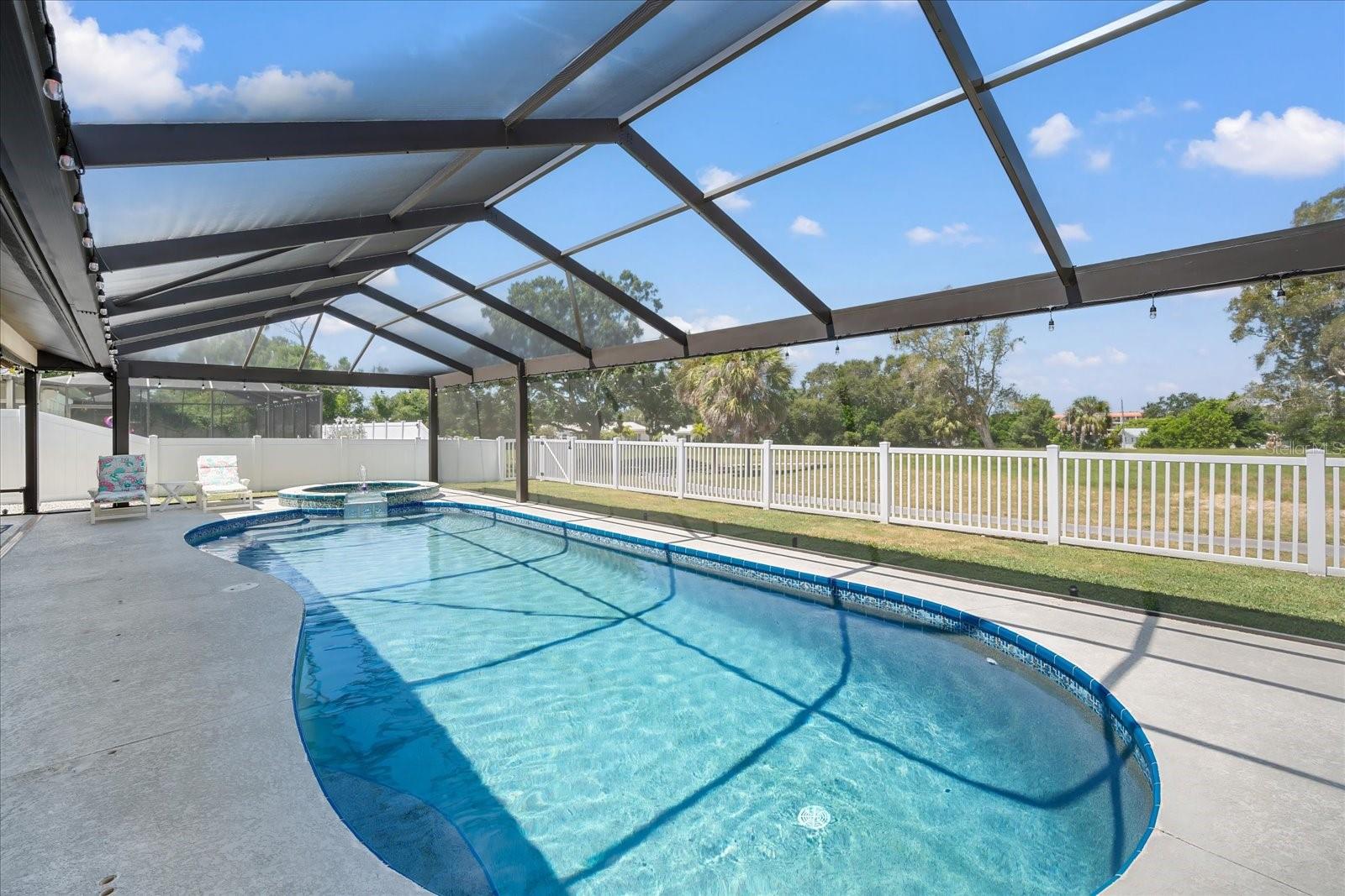Image 33 of 62 For 9576 Oakhurst Road