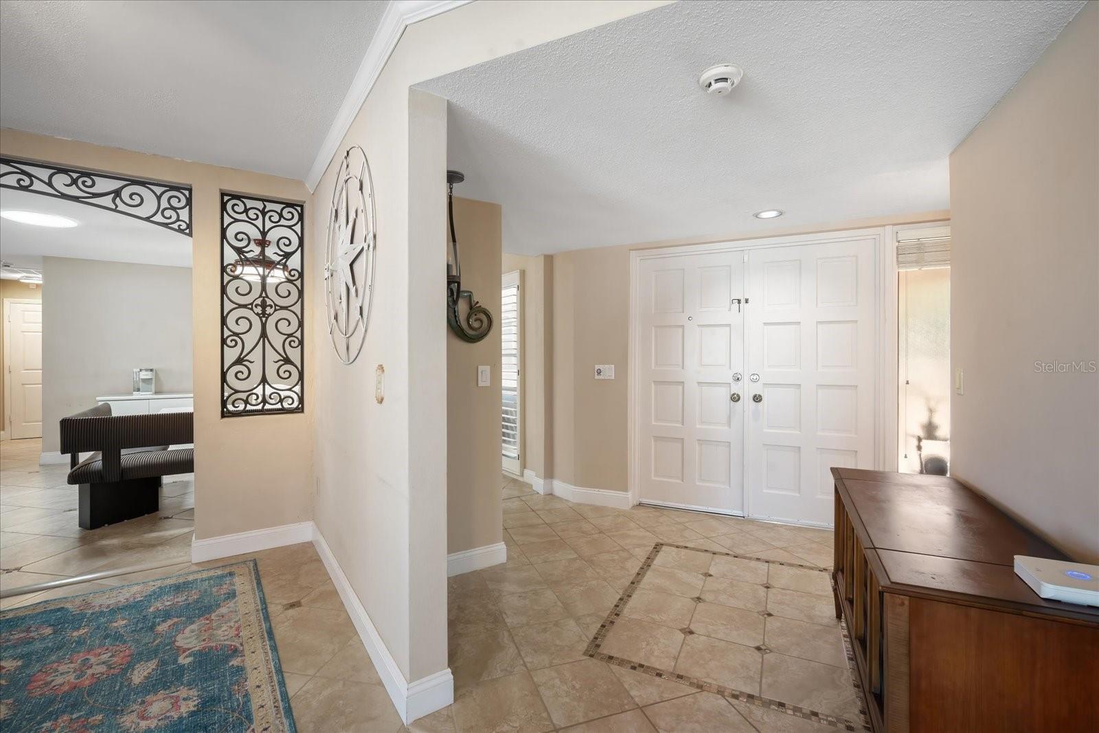 Image 9 of 62 For 9576 Oakhurst Road