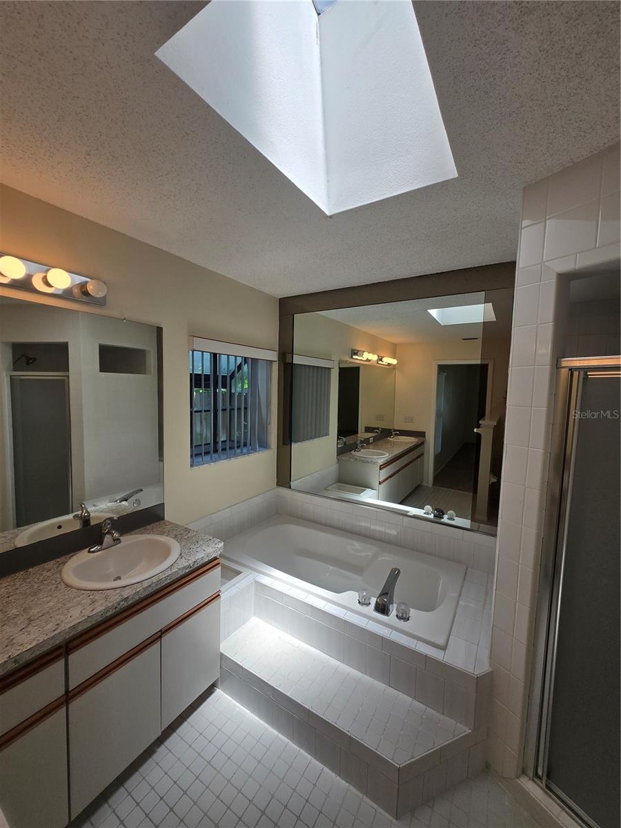Image 23 of 29 For 1655 Allens Ridge Drive N