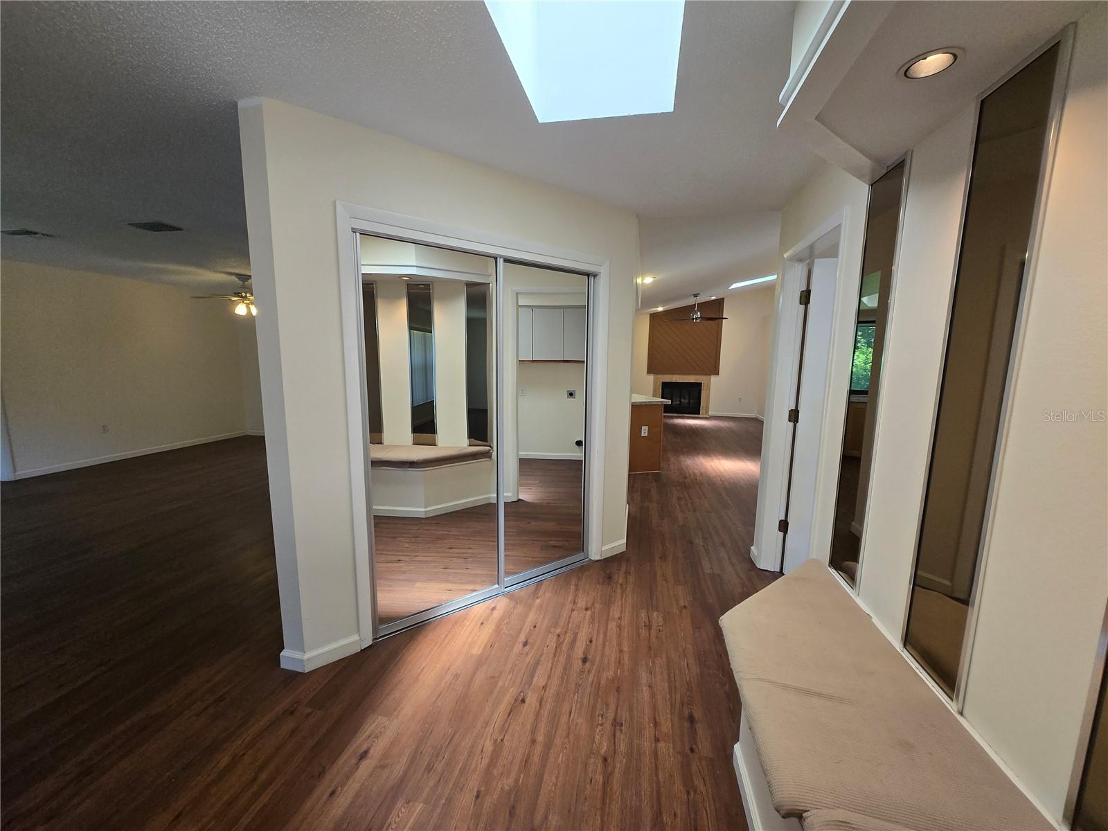 Image 5 of 29 For 1655 Allens Ridge Drive N