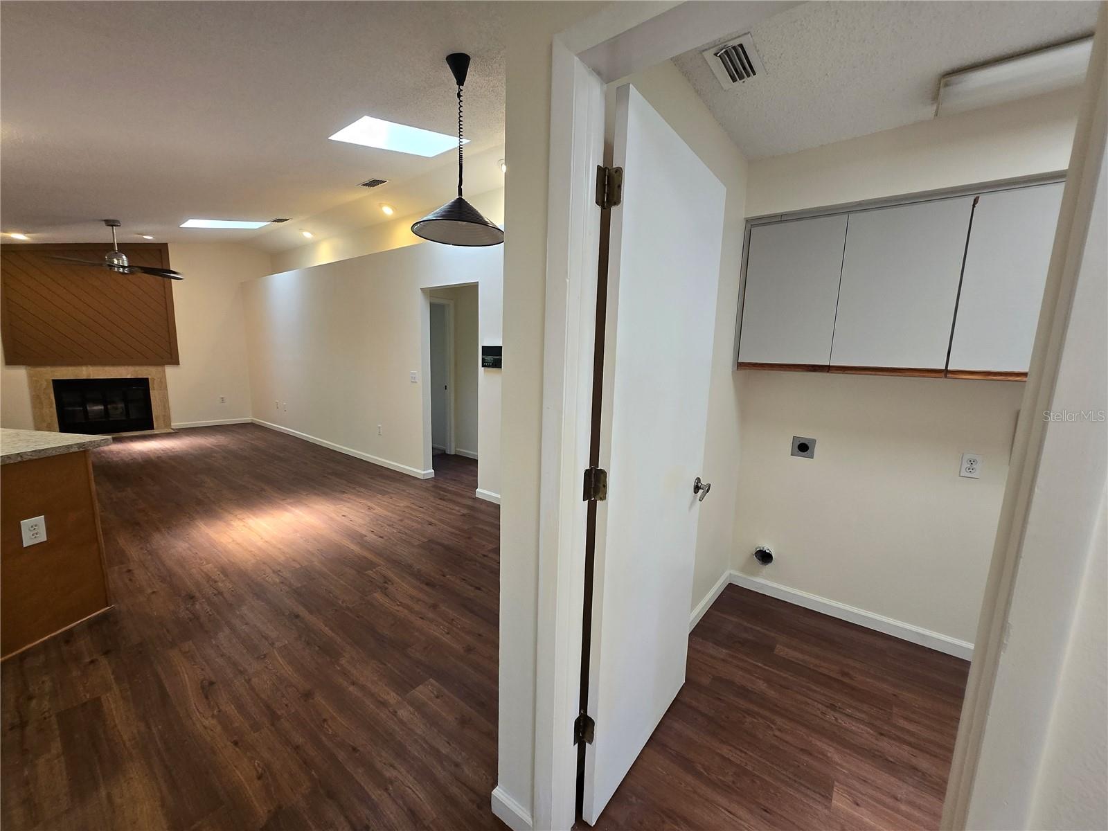 Image 7 of 29 For 1655 Allens Ridge Drive N