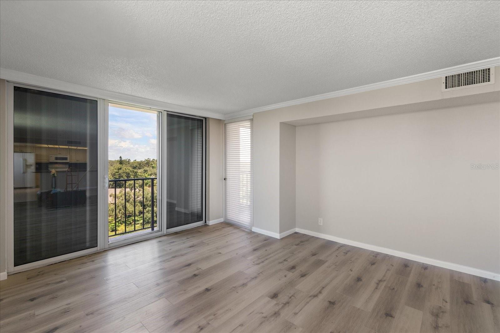 Image 10 of 40 For 220 Belleview Boulevard 709