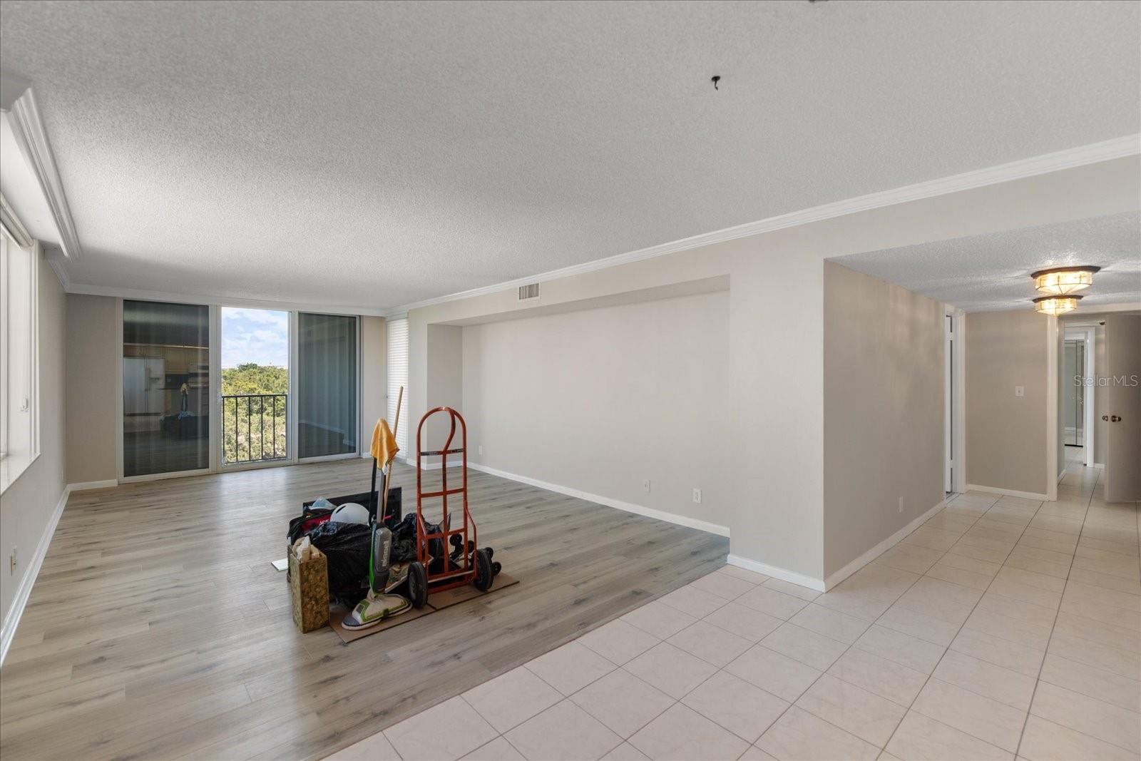 Image 11 of 40 For 220 Belleview Boulevard 709