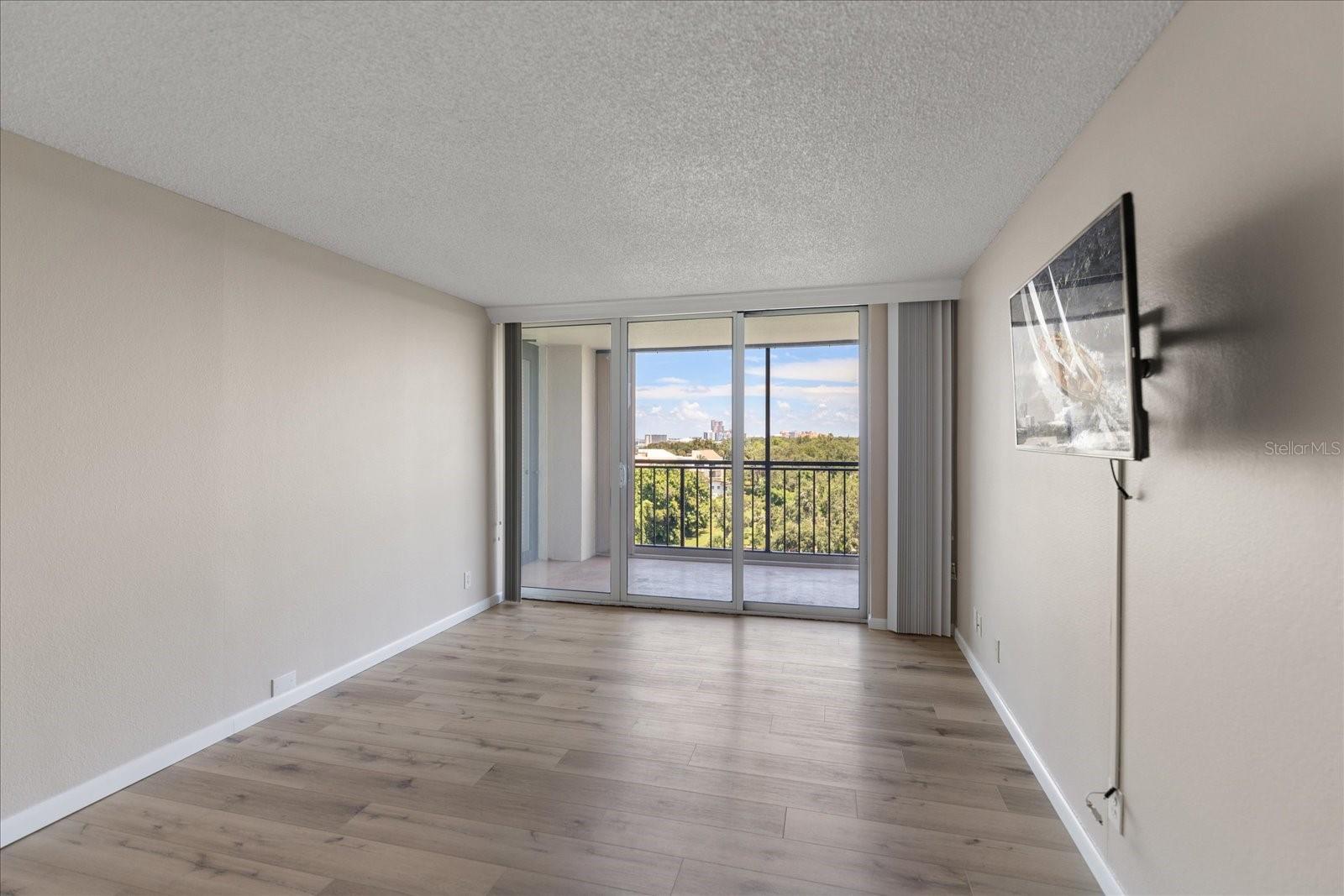 Image 19 of 40 For 220 Belleview Boulevard 709