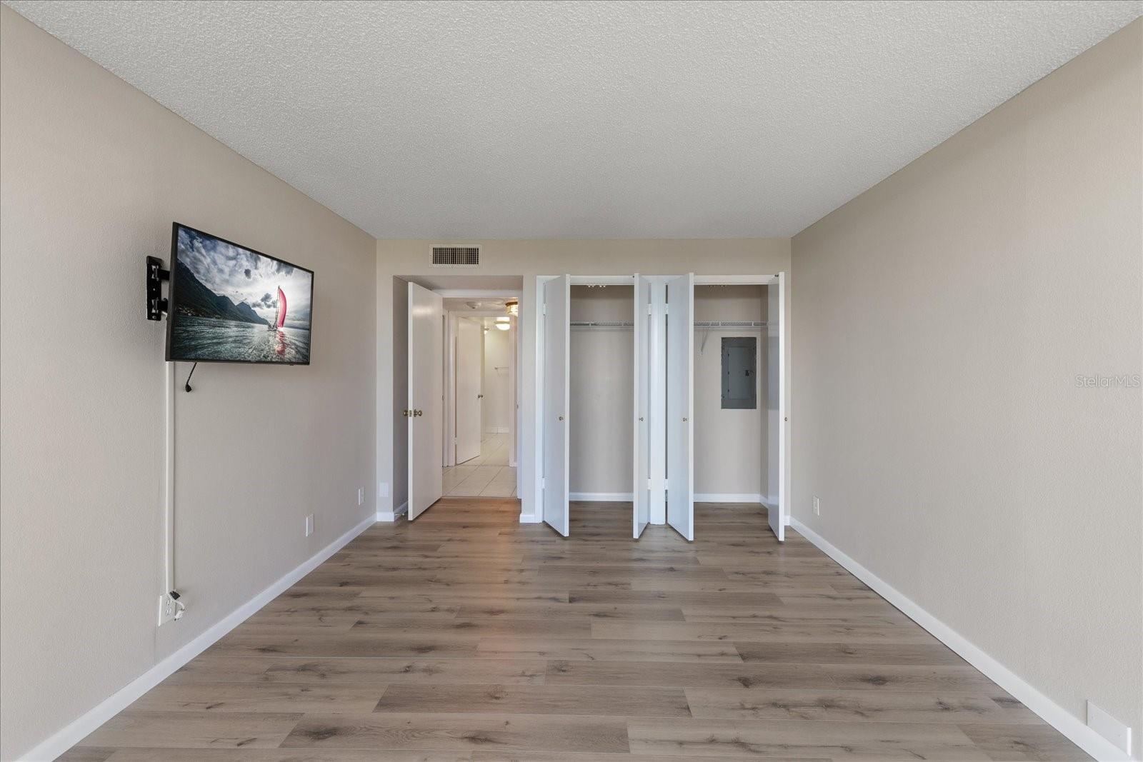 Image 20 of 40 For 220 Belleview Boulevard 709