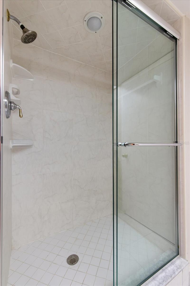 Image 29 of 40 For 220 Belleview Boulevard 709